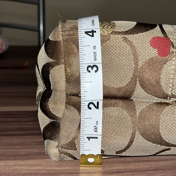 Limited edition, COACH POPPY KHAKI/RED LAURA SECRET ADMIRER LARGE TOTE BAG - Picture 9 of 16